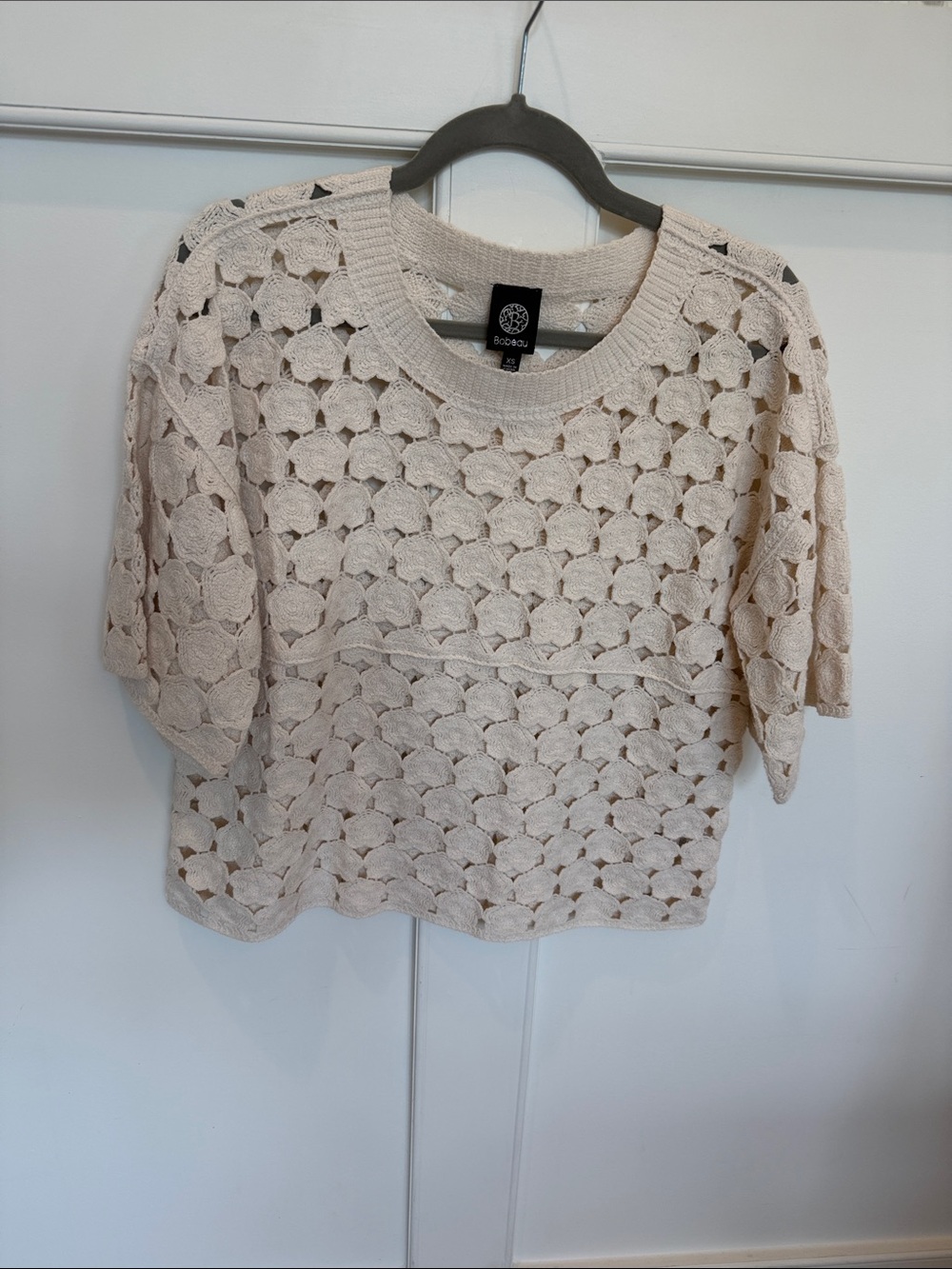 Boohoo Beige Crochet Boxy Short Sleeve Crop Top